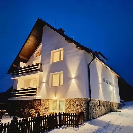Kukucka Apartment *